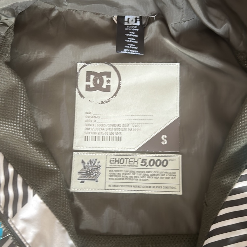 DC ski jacket - Picture 2 of 7